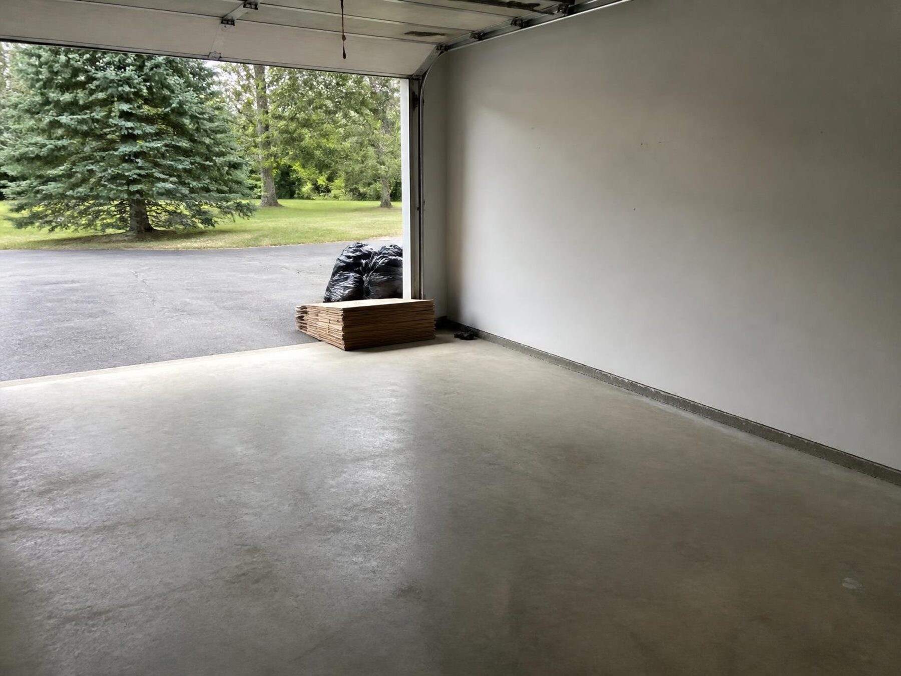 Junk Removal & Hauling — AAA Construction Services